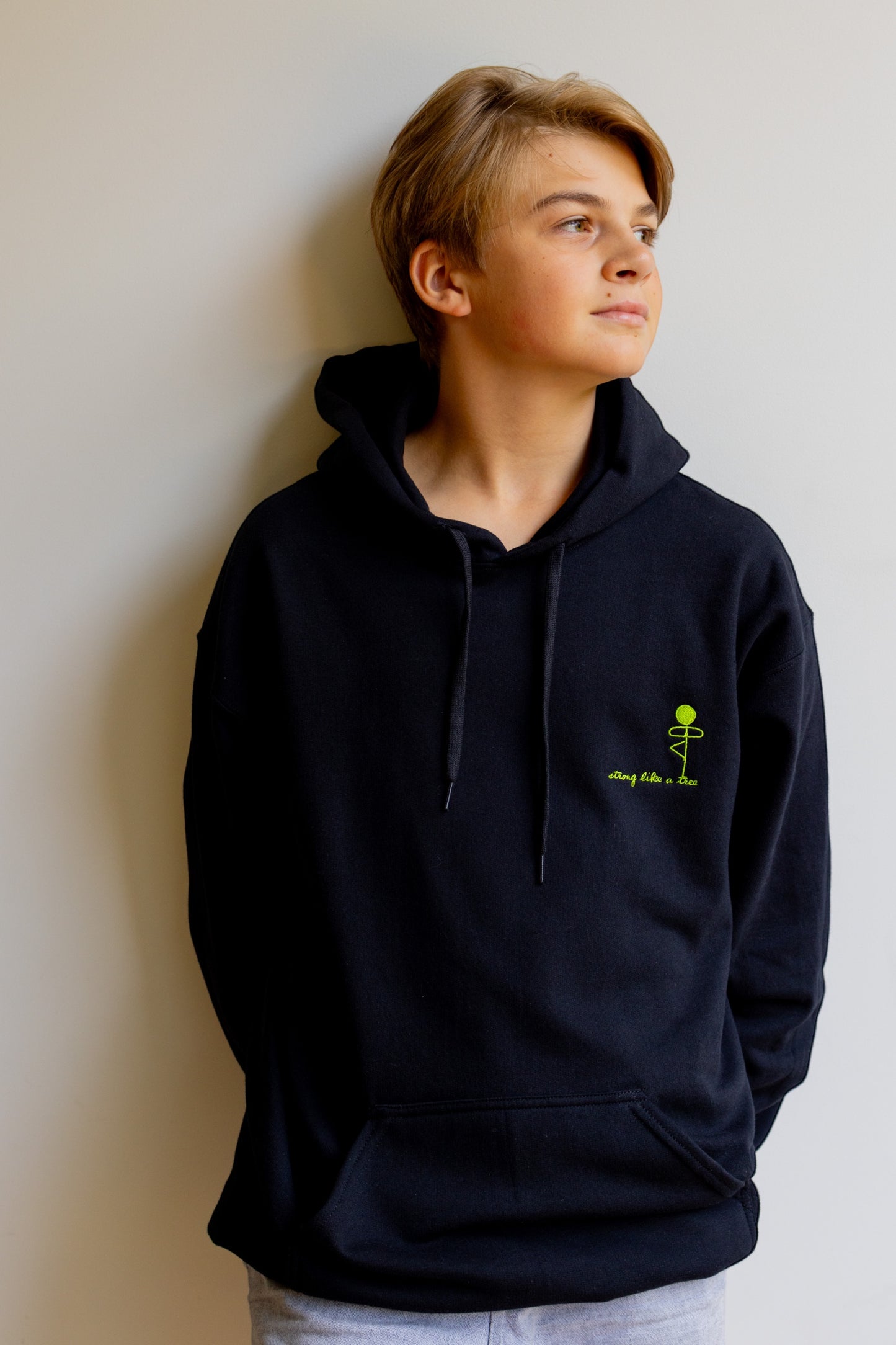 Unisex hoodie - Strong like a tree